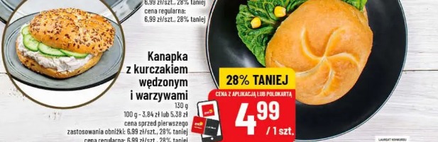 Kanapka z kurczakiem wędzonym i warzywami