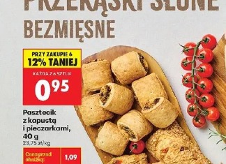 Pasztecik z kapustą i pieczarkami