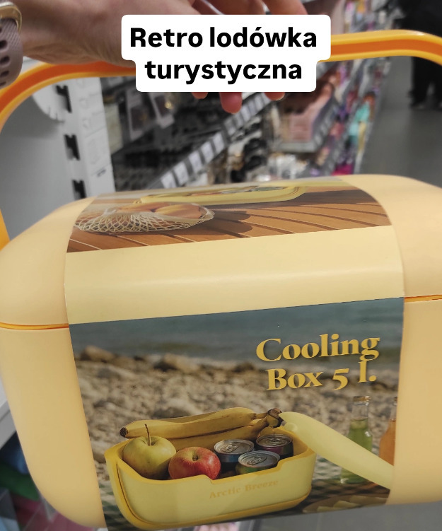 Retro lodówka turystyczna