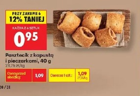 Pasztecik z kapustą i pieczarkami