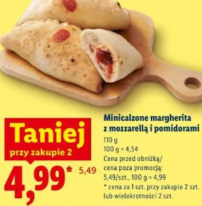 Minicalzone margherita z mozzarellą i pomidorami