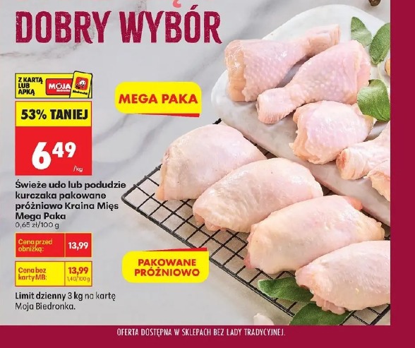 Świeże udo lub podudzie z kurczaka pakowane próżniowo