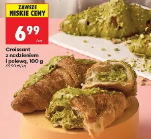 Croissant z nadzieniem i polewą