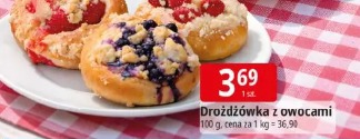 Drożdżówka z owocami