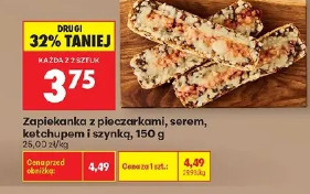 Zapiekanka z pieczarkami, serem, ketchupem i szynką