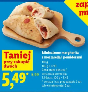 Minicalzone margherita z mozzarellą i pomidorami