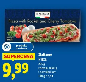 Italiano Pizza with rocket and cherry tomatoes