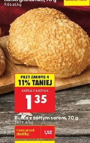 Bułka z żółtym serem