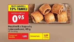 Pasztecik z kapustą i pieczarkami