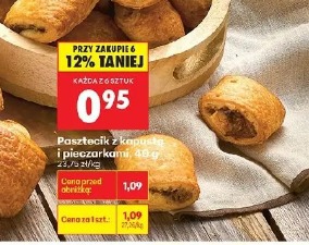 Pasztecik z kapustą i pieczarkami
