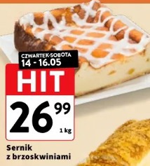 Sernik z brzoskwiniami