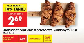 Croissant z nadzieniem orzechowo-kakaowym