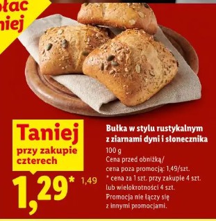 Bułka w stylu rustykalnym z ziarnami dyni i słonecznika