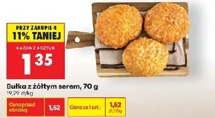 Bułka z żółtym serem