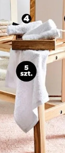 Zestaw białych ręczników