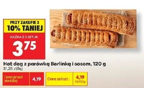 Hot dog z parówką Berlinką i sosem