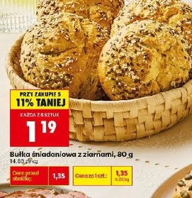 Bułka śniadaniowa z ziarnami