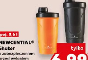 NEWCENTIAL Shaker z zabezpieczeniem przed wylaniem