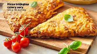 Pizza trójkątna cztery sery