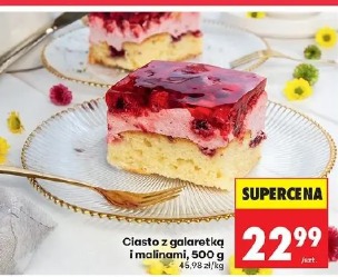 Ciasto z galaretką i malinami