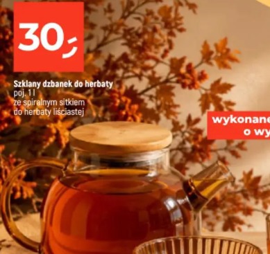 Szklany dzbanek do herbaty