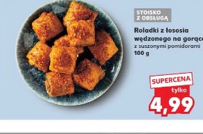 Stoisko z obsługą Roladki z łososia wędzonego na gorąco z suszonymi pomidorami