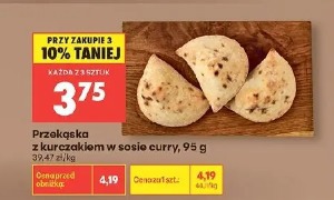 Przekąska z kurczakiem w sosie curry